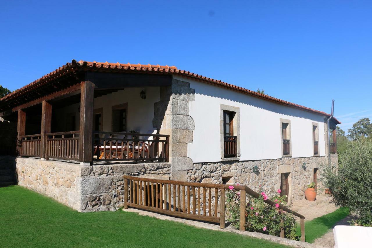 Casa Dona Urraca Hotel Vilarinho da Castanheira Luaran gambar
