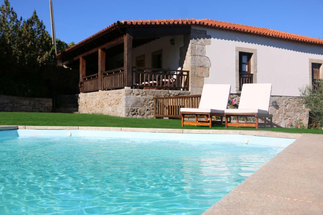 Casa Dona Urraca Hotel Vilarinho da Castanheira Luaran gambar