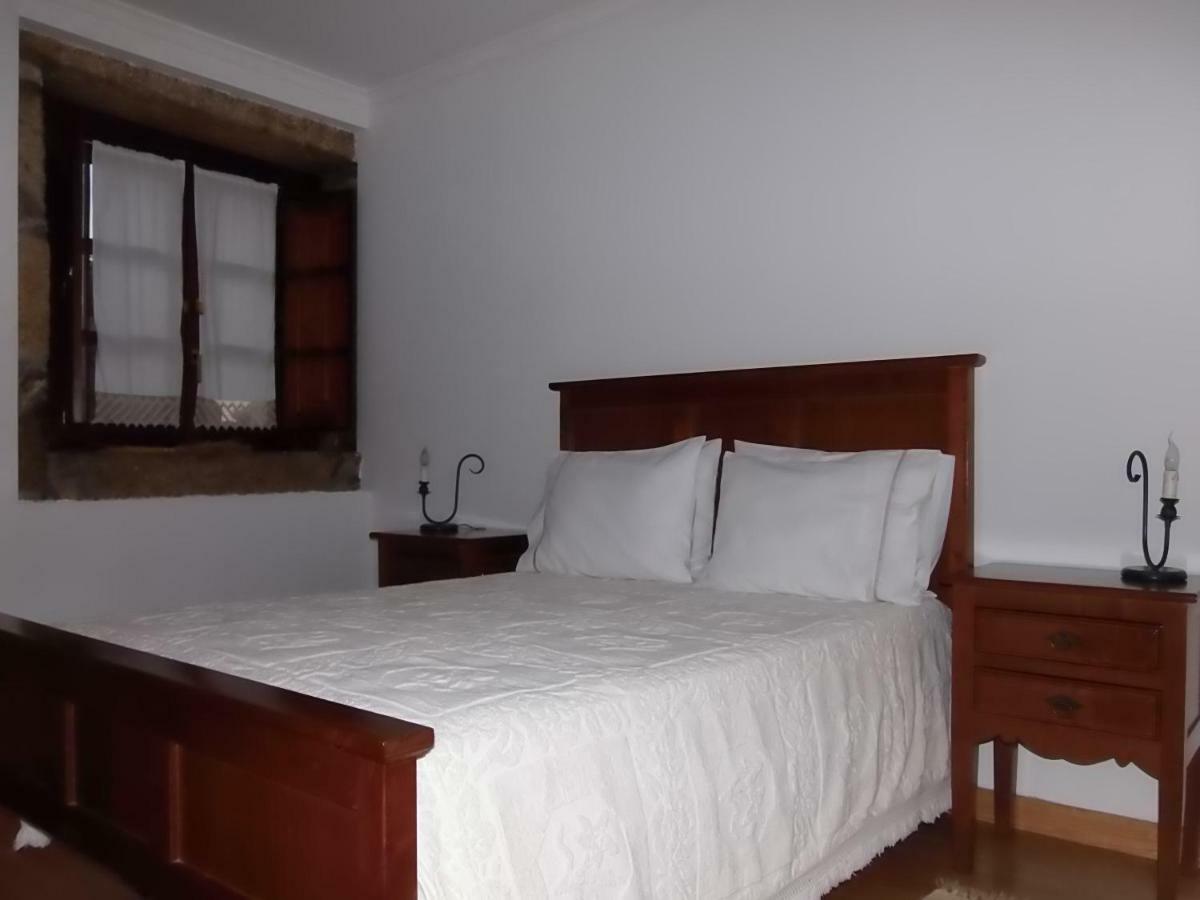 Casa Dona Urraca Hotel Vilarinho da Castanheira Luaran gambar